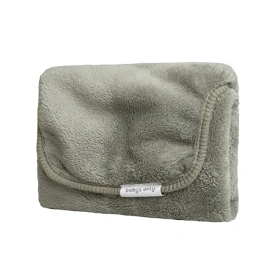 Abbildung von Baby&#039;s Only Wickelunterlage Cozy Wickelauflage Ideal für unterwegs Mit praktische Tasche Wickelzubehör Einfach zusammenfalten Aus Teddystoff Urban Green