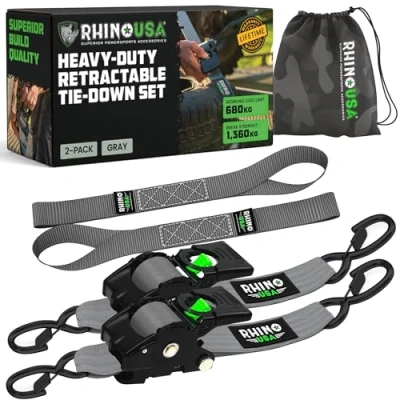 Abbildung von Einziehbare Spanngurte mit Ratsche (2 Pack) 1360 kg garantieren maximale Bruchfestigkeit, inklusive (2) ultimativen 5 cm x 3 m großen, automatisch einziehbaren Gurten gepolsterten Griffen Grau