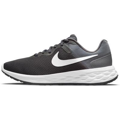Abbildung von NIKE Performance Revolution 6 Laufschuh Neutral, Herren, Größe: 42.5, Iron grey/white/smoke grey/black/light smoke grey Schuhe