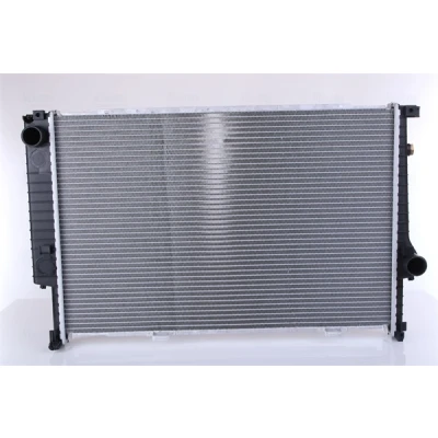 Abbildung von NISSENS 60693A Kühler, Motorkühlung Aluminium 650 428 40 Kühlrippen gelötet BMW: 5 Limousine, Touring