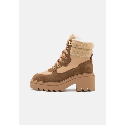 Abbildung von Tamaris Schnürstiefelette, Damen, Größe: 39, Brown combi Schuhe