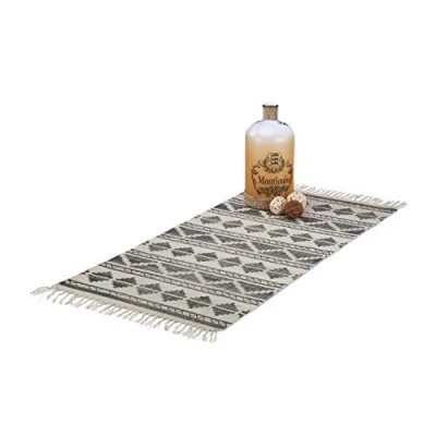 Abbildung von Relaxdays Teppichläufer mit Muster für Flur, Diele, Wohnzimmer, weicher Kurzflor Teppich groß in 70 x140 cm, schwarz