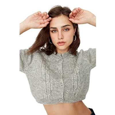 Abbildung von Trendyol Damen Strickjacke, regulär, Standard, Rundhalsausschnitt Pullover, grau, S
