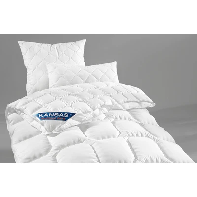 Abbildung von f.a.n. Schlafkomfort Microfaserbettdecke &quot;Kansas&quot;, 4 Jahreszeiten, Füllung Polyesterfaser, Bezug 100% Polyester, (1 St.), Bettdecke in 135x200 cm und weiteren Größen, für Sommer oder Winter