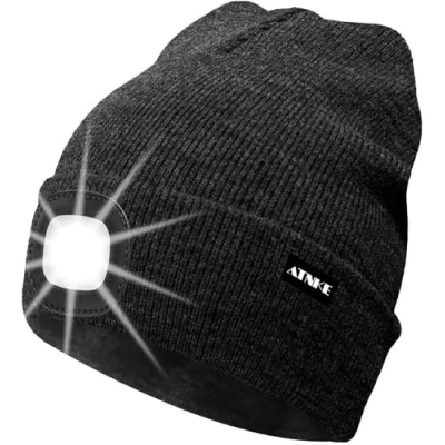 Abbildung von ATNKE LED Beleuchtete Mütze,Wiederaufladbare USB Laufmütze mit Licht Extrem Heller 4 Lampe Winter Warme Stirnlampe für Herren und Damen Geschenke/Dark Grey