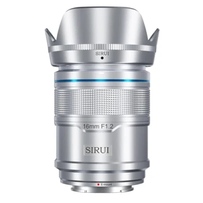 Abbildung von SIRUI Sniper 16 mm Autofokus Objektiv, F1.2 Weitwinkel APS C Kameraobjektiv für A5, A6, A7, FX A9, ZV E Serie (E Mount, Silber)