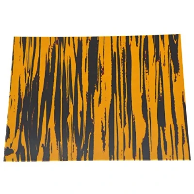 Abbildung von KAISH 25 x 20 cm selbstklebende Kratzplatte für Akustikgitarre, Plektrumschutz, Material Blatt, 10 Farben erhältlich. TawnyStripe