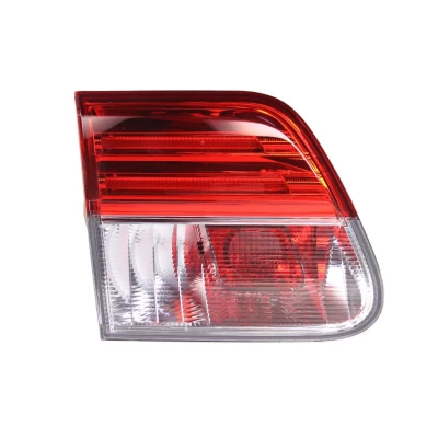 Abbildung von VALEO ORIGINAL PART 044907 Rückleuchte links innerer Teil mit Glühlampen Lampenträger TOYOTA: Avensis III Station Wagon