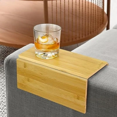 Abbildung von Bambus Sofa Armtablett, faltbarer Armlehnen Couch Organizer aus Holz für Getränke, Schüssel, Snacks, Zeitschriften, Fernbedienung Schutz, Laptop und Tablet Halter, 36 cm x 25 1