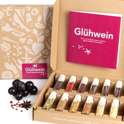Abbildung von Mulled Wine DIY Glühweinset von Craftly Geschenkset Tolles Geschenk für ihn, sie, Partner, Jahrestag, Geburtstag Männer und Frauen Ausgewählte Gewürze
