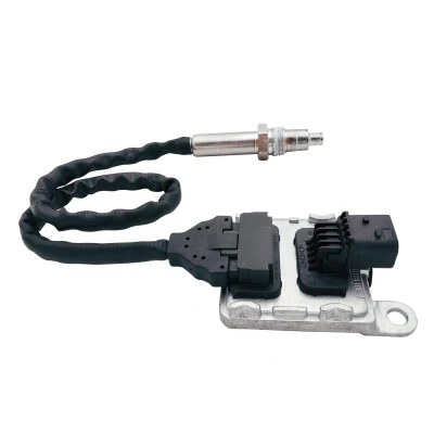 Abbildung von VEMO V31 72 0904 NOx Sensor 12V mit Steuergerät MERCEDES BENZ: ACTROS MP4 / MP5