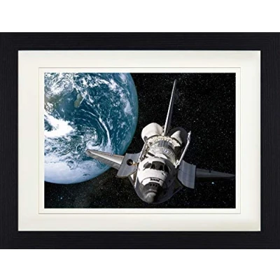 Abbildung von 1art1 Der Weltraum Poster Erde Und Space Shuttle Gerahmtes Bild Mit Edlem Passepartout Wand Bilder Im Bilderrahmen 40x30 cm