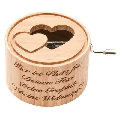 Abbildung von Spieluhr aus Bambus mit dem Song: You Are My Sunshine music box von Kurbelwerk green line, Love Edition Doppelherz, gerahmt, GRAVUR