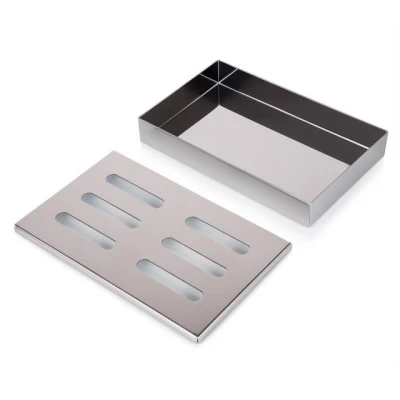 Abbildung von Blumtal Räucherbox Smokerbox aus rostfreiem Edelstahl für Gas und Holzkohlegrill (1 tlg) 1 oder inklusive Buchenholz Chips (150g) mit edler Chromoptik