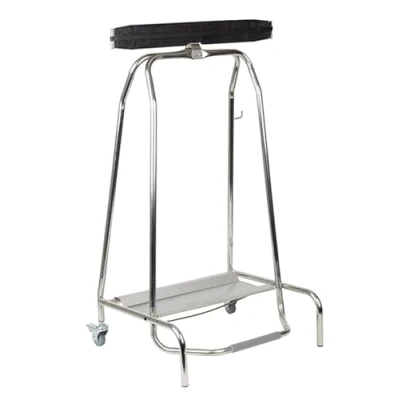 Abbildung von APS Tret Beutelhalter, handkontaktloser Mülleimer mit Trittmechanismus, Trittmülleimer 2 Lenkrollen, geeignet für Müllbeutel bis 120 Liter, BxTxH: 59 x 43 96 cm, Edelstahl