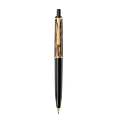 Abbildung von Pelikan Kugelschreiber Classic 200, Braun Marmoriert, hochwertiger Druckkugelschreiber im Geschenk Etui, 808972