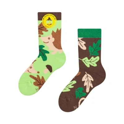 Abbildung von Dedoles Socken Kinder Mädchen Jungen Baumwolle viele lustige Designs Weihnachtssocken 1 Paar Tiger Frosch, Farbe Grün, Motiv Igel und Blätter Wärmesocken, Gr. 23 26