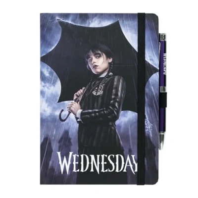 Abbildung von Grupo Erik Premium Notizbuch mit Stift Wednesday Addams A5 Dotted Klein Reisetagebuch zum selberschreiben Bullet Journal Tagebuch Mädchen und Jungen