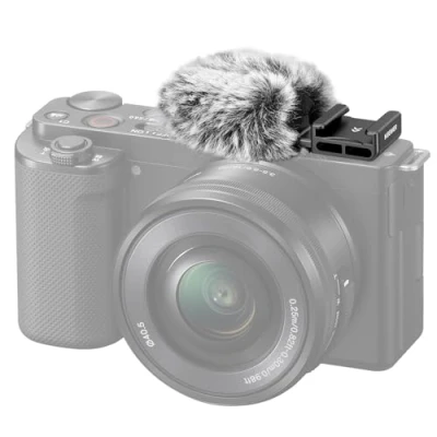 Abbildung von NEEWER Cold Shoe Wind Muff für ZV Serie Vlog Kameras, Mikrofon Pelzige Windschutzscheibe mit Mount Adapter Zubehör, kompatibel Sony 1F E10 1 E1 II, CA133 Schwarz