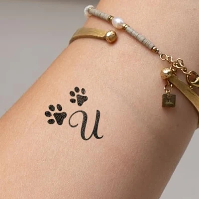 Abbildung von Inkster Pfote mit Initialen Tattoo Buchstabe U vegane &amp; wasserfeste Temporäre Tattoos für Erwachsene EU Kosmetikzertifizierte Farbe