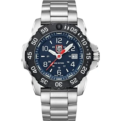 Abbildung von Luminox Herren Analog Schweizer Quarzwerk Uhr mit Edelstahl Armband XS.3254.CB