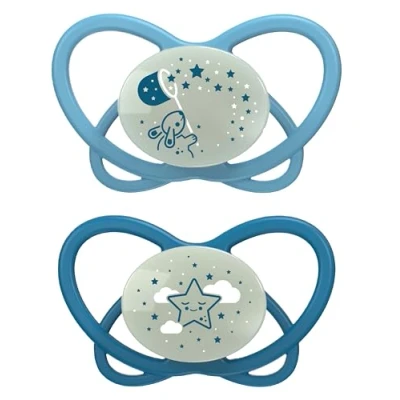 Abbildung von NIP Butterfly: Haut &amp; zahnfreundlicher Leuchtschnuller, flacher Sauger, weich flexibel, Scheibe extra leicht luftdurchlässig, BPA frei, nachhaltig, mit Box, 0 6 Monate, Hellblau/Blau