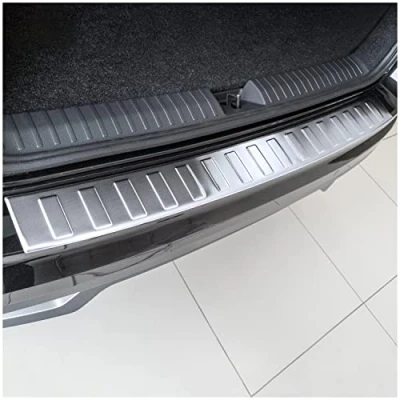 Abbildung von teileplus24 L665 Ladekantenschutz V2A Edelstahl kompatibel mit Skoda Kamiq NW 2019 2023 Abkantung, Farbe:Silber gebürstet