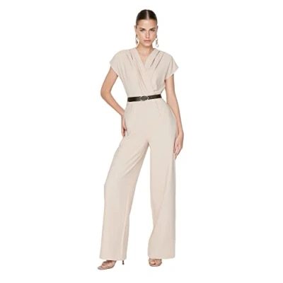 Abbildung von TRENDYOL Damen Einfarbig Gewölbt Detailliert Gewebter Jumpsuit Overalls, Beige, 42