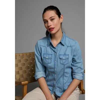 Abbildung von Arizona Jeansbluse mit Druckknöpfen in Perlmuttoptik und Krempelärmeln