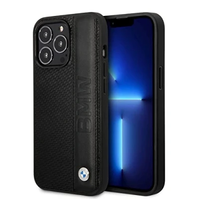 Abbildung von CG MOBILE BMW Schutzhülle für iPhone 14 Pro Max Signature Collection in schwarzer strukturierter Schutzhülle, Echtleder mit einfachem Snap on, Stoßdämpfung und charakteristischem Logo
