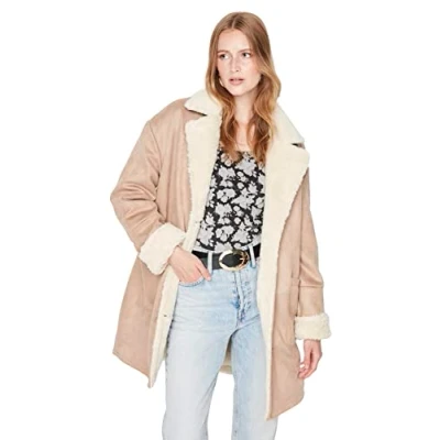 Abbildung von Trendyol Women&#039;s Damen Regular Bikerjacken Plain Webstoff Mantel Coat, Camel, 34