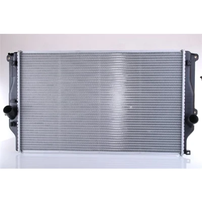 Abbildung von NISSENS 64677A Kühler, Motorkühlung Aluminium 668 409 26 Kühlrippen gelötet TOYOTA: RAV4 III SUV