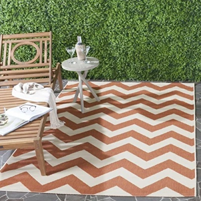 Abbildung von SAFAVIEH Geometrisch Teppich für Wohnzimmer, Esszimmer, Schlafzimmer Courtyard Collection, Kurzer Flor, Terrakotta und Beige, 79 X 152 cm
