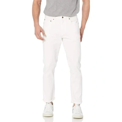 Abbildung von Amazon Essentials Herren Slim Fit Jeans, Grellweiß, 40W / 32L