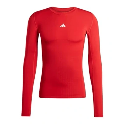 Abbildung von adidas Performance Techfit Longsleeve Langarmshirt Team power red, Herren, Größe: Large, red