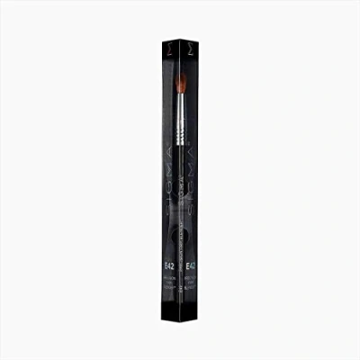 Abbildung von Sigma Beauty E42 Precision Firm Blender Brush
