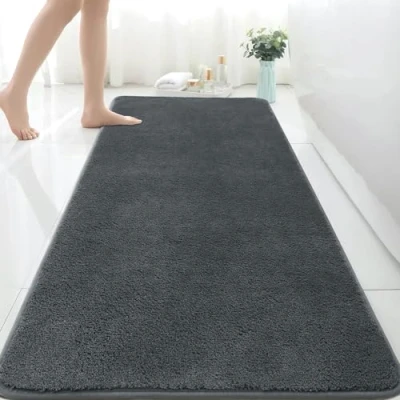 Abbildung von Rururug Badezimmermatte Weiche Mikrofaser Badematte, Badezimmerteppich Groß Bad Teppich 150x60cm, rutschfeste Waschbar Badvorleger, Grau