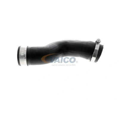 Abbildung von VAICO V10 4797 Ladeluftschlauch Gummi mit Gewebeeinlage Q+, Erstausrüsterqualität VOLKSWAGEN: GOLF 6, Scirocco III, Beetle Cabrio
