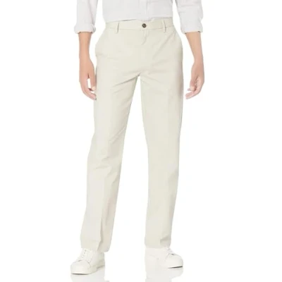 Abbildung von Amazon Essentials Herren Knitterfreie Flatfront Chinohose mit klassischer Schnitt (erhältlich in Big &amp; Tall), Stone, 34W / 31L