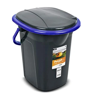 Abbildung von GreenBlue Campingtoilette GB320, mit Tragegriff / Toilettenpapierhalter und Auskipp Hilfe
