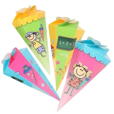 Abbildung von com four® 4X Schultüte 30cm, Geschwisterschultüten aus Pappe, Faltbare Zuckertüte für die Einschulung zum Schulanfang, Geschenkverpackung Schulanfänger (4 Stück Schulsachen + Kids)