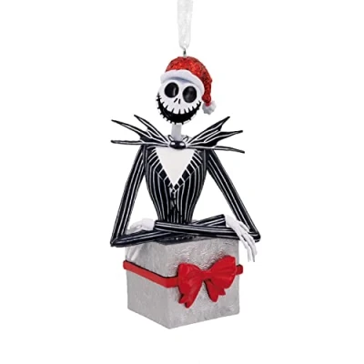 Abbildung von Hallmark Disney Tim Burton&#039;s The Nightmare Before Christmas Jack Skellington in Present Ornament
