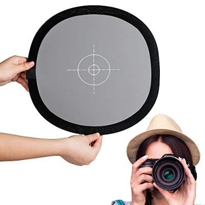 Abbildung von Fotover Graukarte Weißabgleich(Aktualisierung) Faltbar 18% Weissabgleich Zwei Seiten 12x12 Zoll White Balance Referenzkarte für Canon Nikon Sony Pentax Fuji Olympus Kamera mit Tragetasche