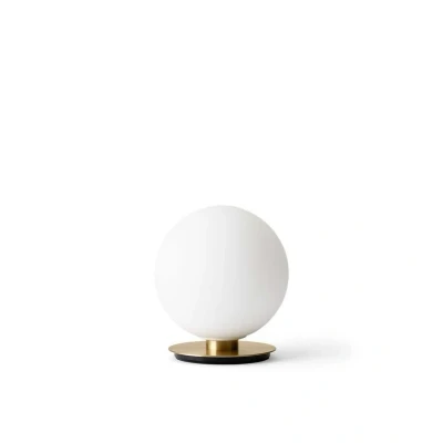 Abbildung von Audo LED Deckenlampe TR Bulb, messingfarben/opal matt