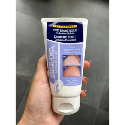 Abbildung von Akildia Diabetic Multi Protective Fußcreme große Tube, 108 ml