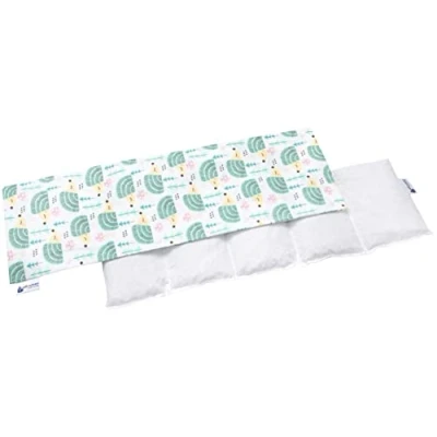 Abbildung von Medi Partners Kirschkernkissen 60x20cm 800g 100% Baumwolle 5 kammern Körnerkissen groß Öko Natur Wärmekissen Kältetherapie abnehmbarer Bezug (Minze Igel)