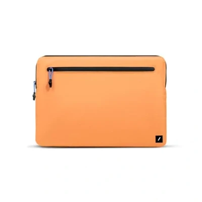 Abbildung von Native Union Ultralight Sleeve Robust, leicht, nachhaltig Hergestellt aus 100% recyceltem Ripstop Gewebe Kompatibel mit MacBook Pro 16&quot; (2019 &amp; später), 15&quot;, Air 15&quot;Aprikose