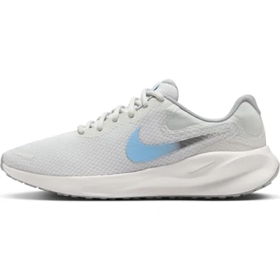 Abbildung von Nike Performance Revolution 7 Laufschuh Straße, Damen, Größe: 38, Photon dust/metallic pewter/psychic blue/summit white/cool grey/light smoke grey