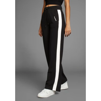 Abbildung von KangaROOS Jerseyhose, mit weitem Bein NEUE KOLLEKTION