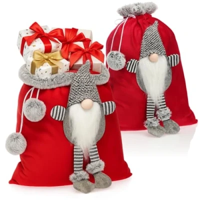 Abbildung von com four® 2X Premium Weihnachtssack roter Geschenkesack zum Befüllen Weihnachtsbeutel mit Bommeln &amp; Wichtel als Dekoration und tolle Geschenkverpackung